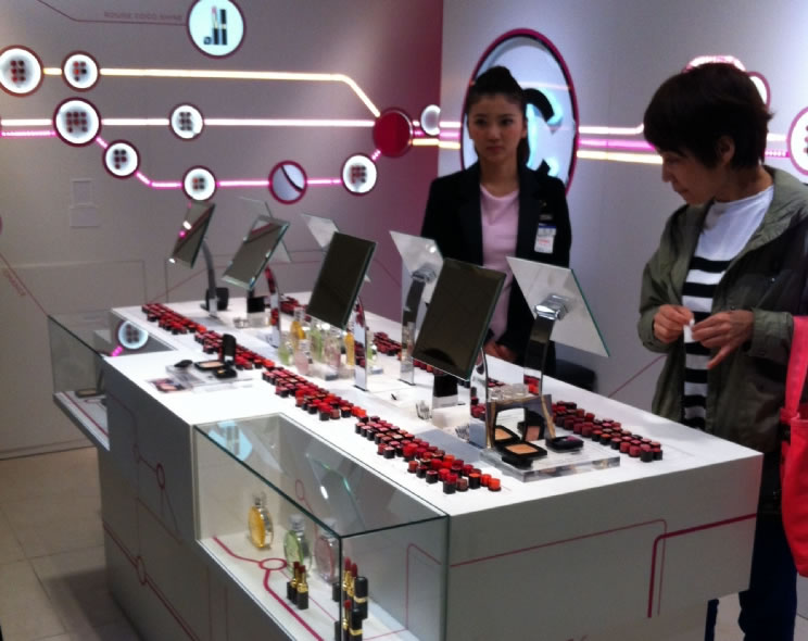 chanel, pop up store