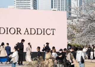 Dior Addict accueille ses visiteurs pour célébrer Hanami à Tolyo
