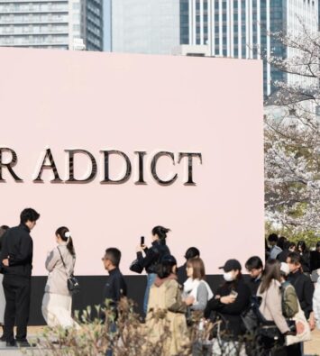 Dior Addict accueille ses visiteurs pour célébrer Hanami à Tolyo