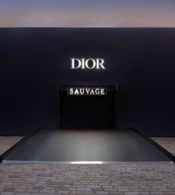 christian dior, maison de luxe du group LVMH inaugure un éènement retail immersif à Londres pour son best seller Sauvage